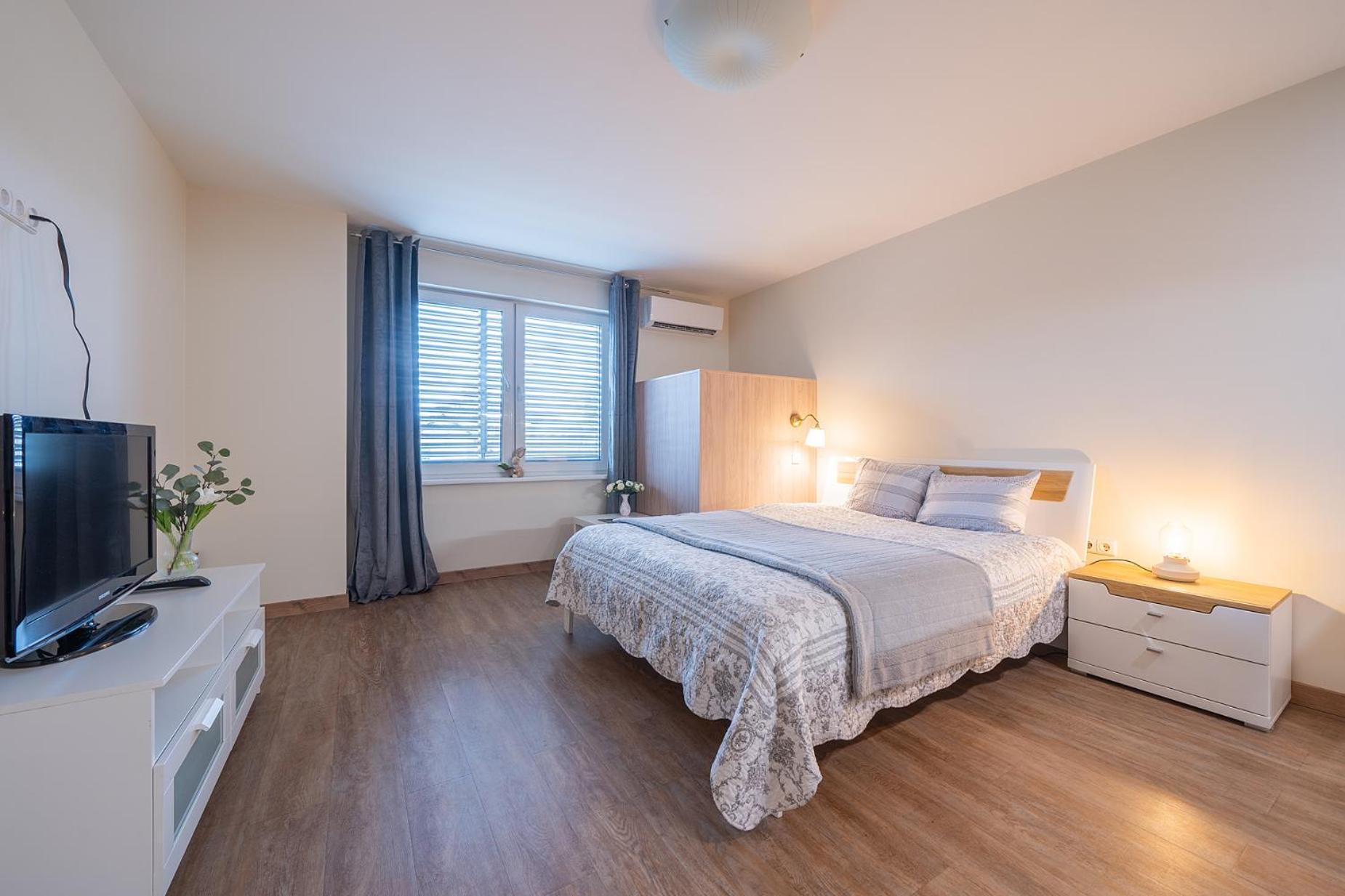 Gyneju Self Check-In Apartments Vilnius Room photo
